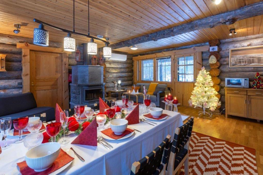Kuukkeli Log Houses Villa Aurora "Pupula" Saariselka Exterior foto