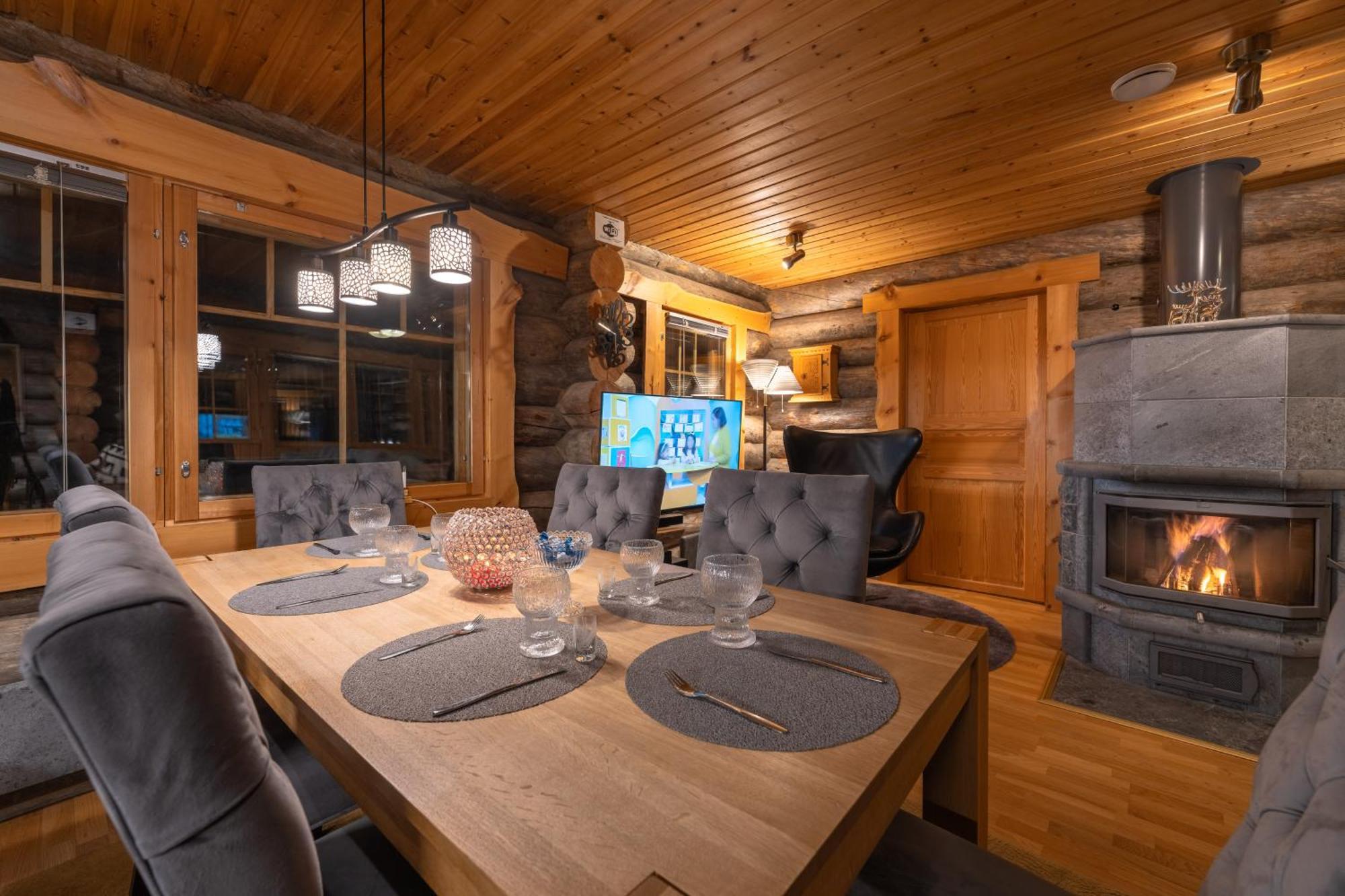 Kuukkeli Log Houses Villa Aurora "Pupula" Saariselka Exterior foto